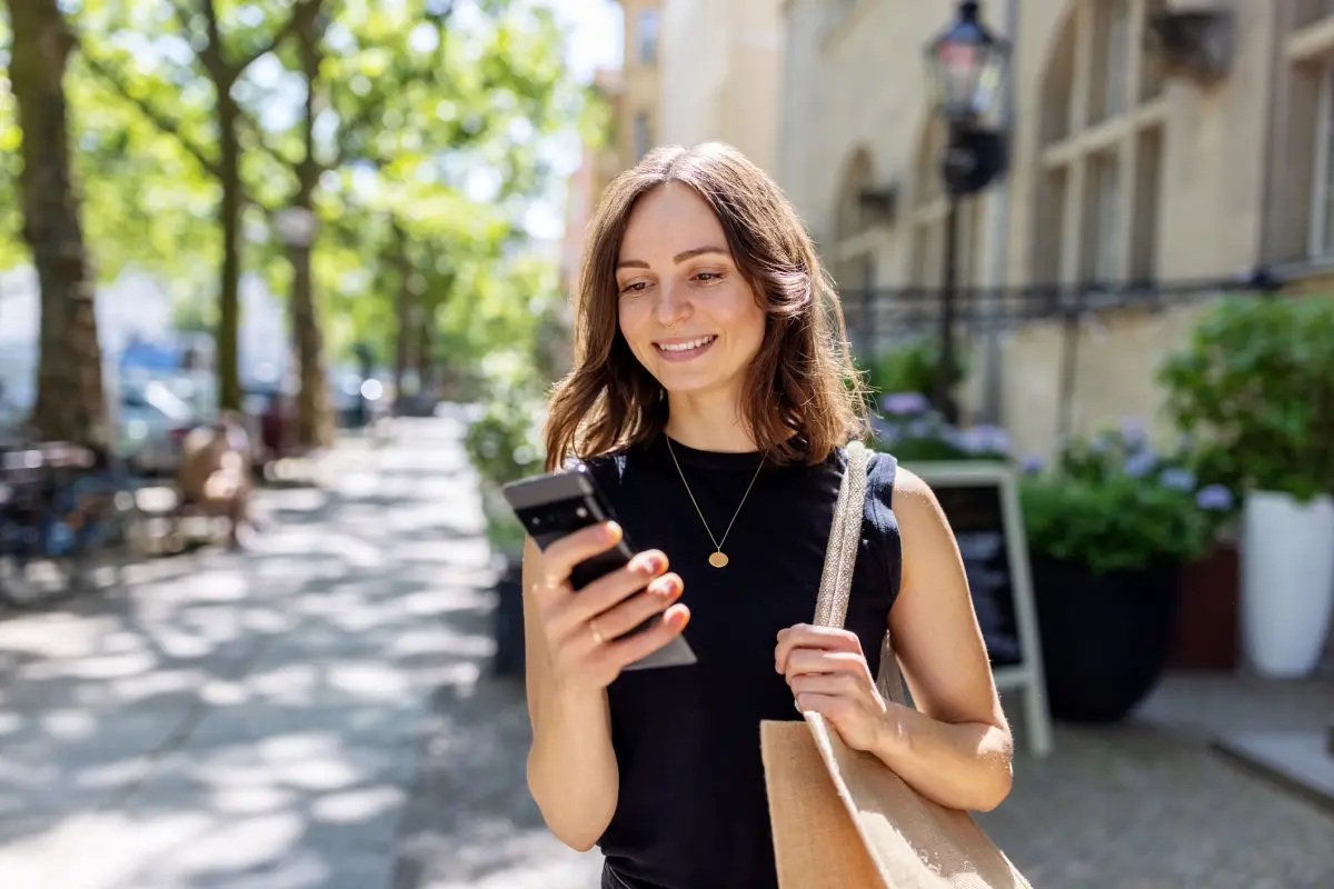 France SIM Cards: Detailed Guides in 2024